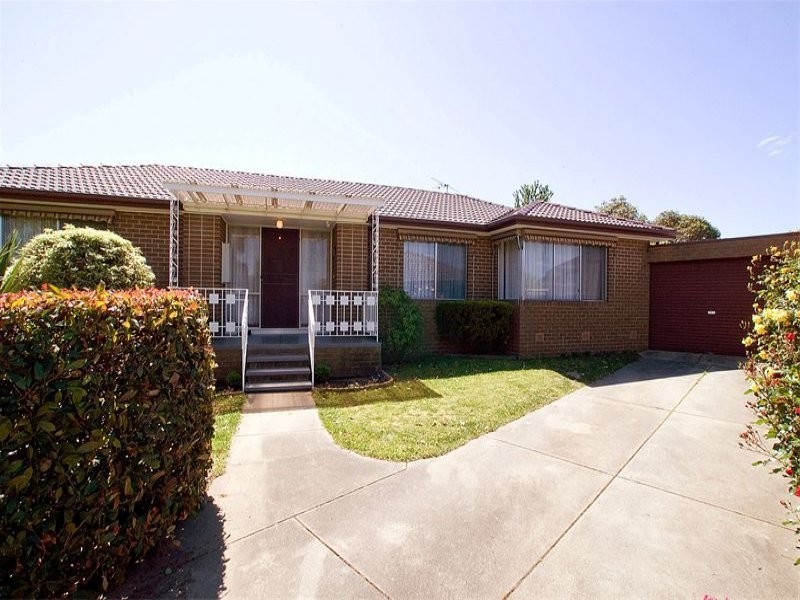 10 Huxley Avenue, Mulgrave VIC 3170