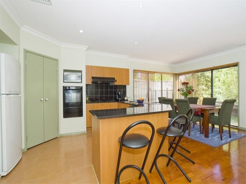 69 Avendon Boulevard, Glen Waverley VIC 3150