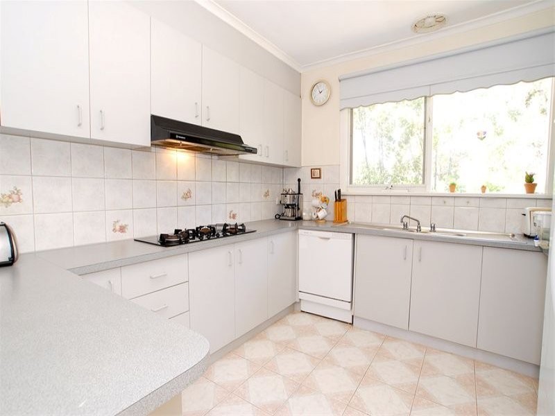 1 Corunna Court, Glen Waverley VIC 3150