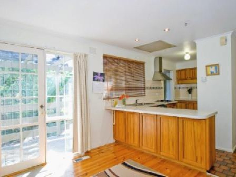 34 Atheldene Drive, Glen Waverley VIC 3150