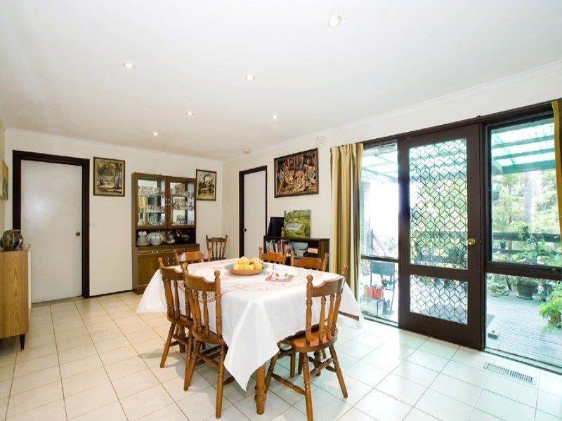 6 Roxley Place, Mulgrave VIC 3170