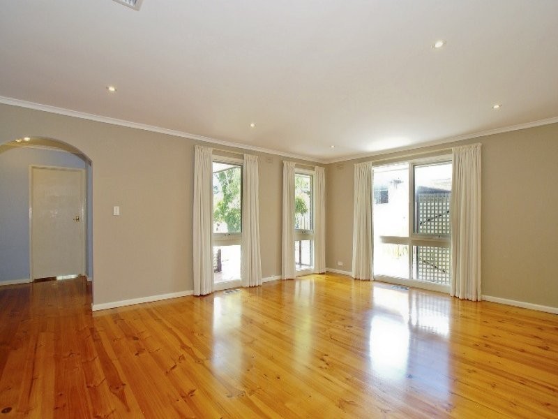 11 Oakbank Court, Wheelers Hill VIC 3150