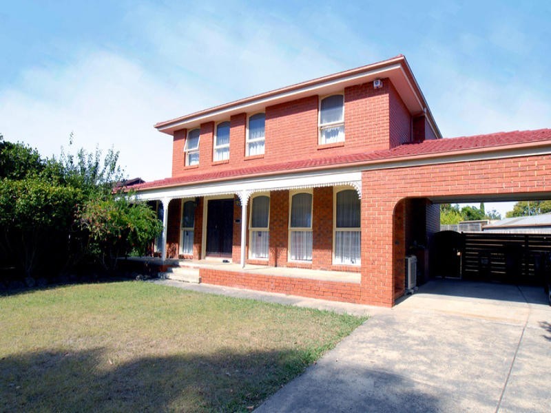 22 Annandale Crescent, Glen Waverley VIC 3150