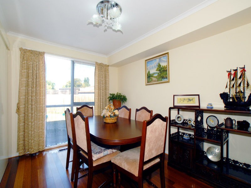 22 Annandale Crescent, Glen Waverley VIC 3150