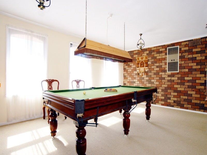 22 Annandale Crescent, Glen Waverley VIC 3150
