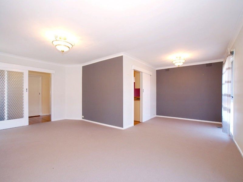 8 Warwick Court, Glen Waverley VIC 3150