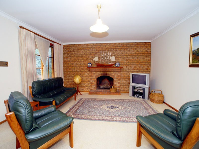 57 Torwood Avenue, Glen Waverley VIC 3150
