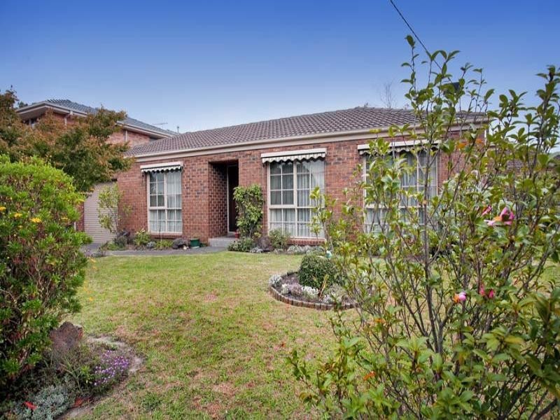 1/4 Clifford Street, Glen Waverley VIC 3150