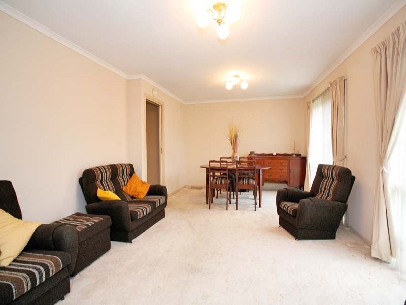 1/4 Clifford Street, Glen Waverley VIC 3150