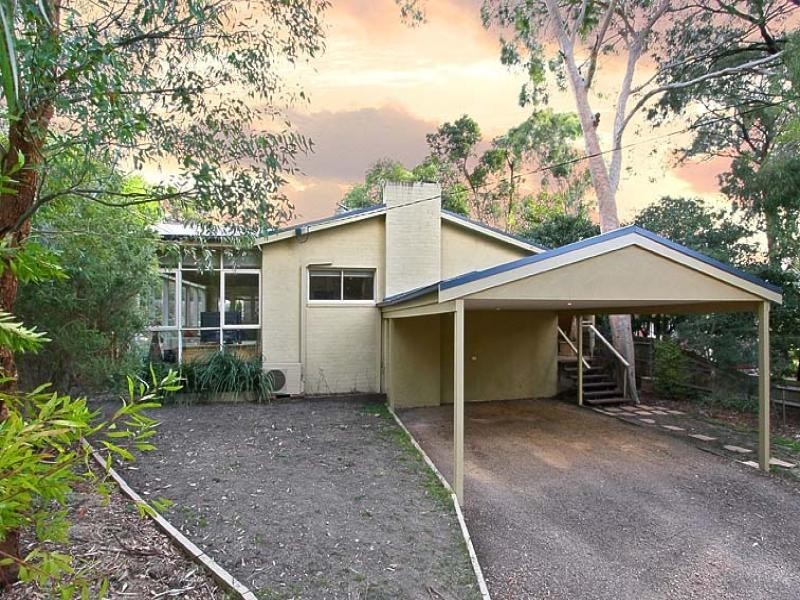 2 Rosalind Crescent, Blackburn VIC 3130