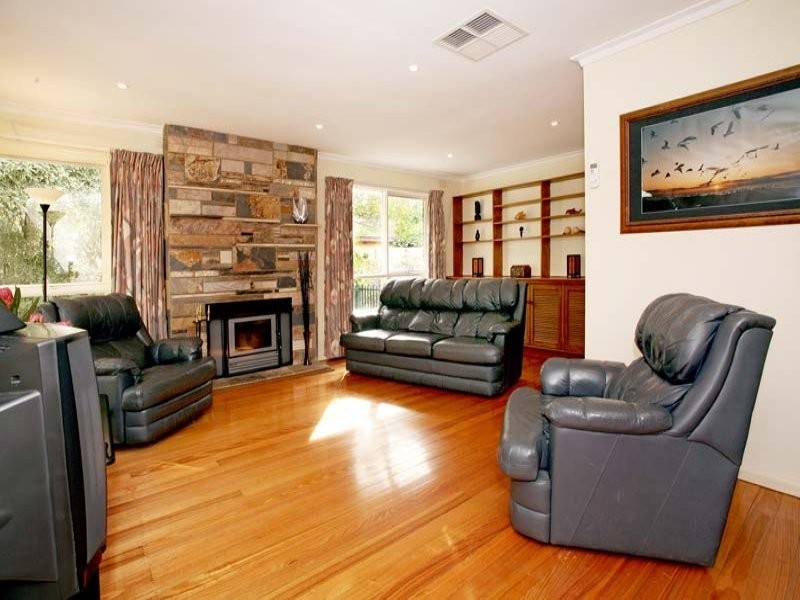 39 Saniky Street, Notting Hill VIC 3168