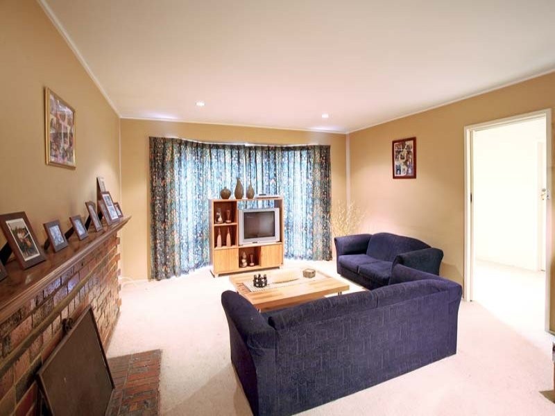 7 Redfern Crescent, Mulgrave VIC 3170