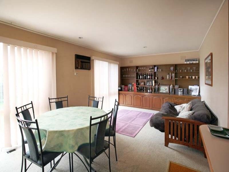 7 Redfern Crescent, Mulgrave VIC 3170