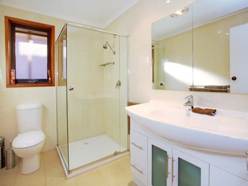 39 Holmbury Boulevard, Mulgrave VIC 3170