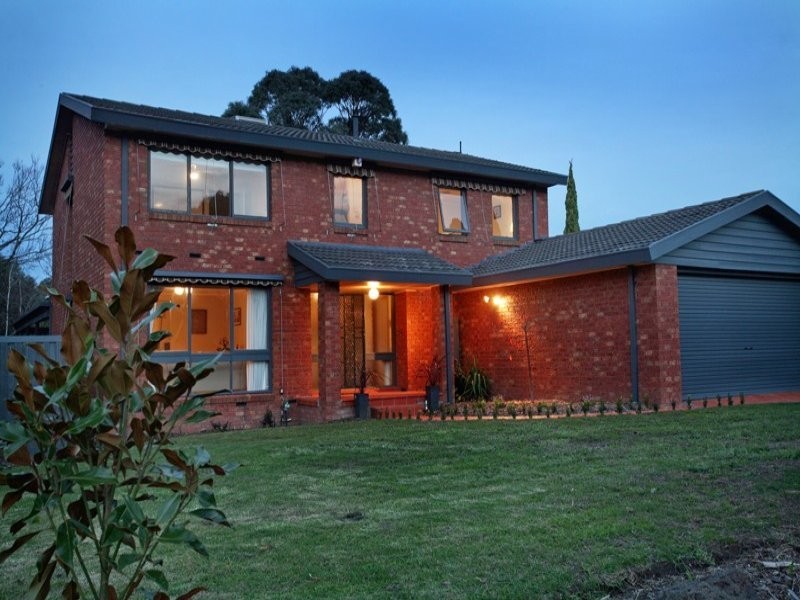 4 Pentland Court, Glen Waverley VIC 3150
