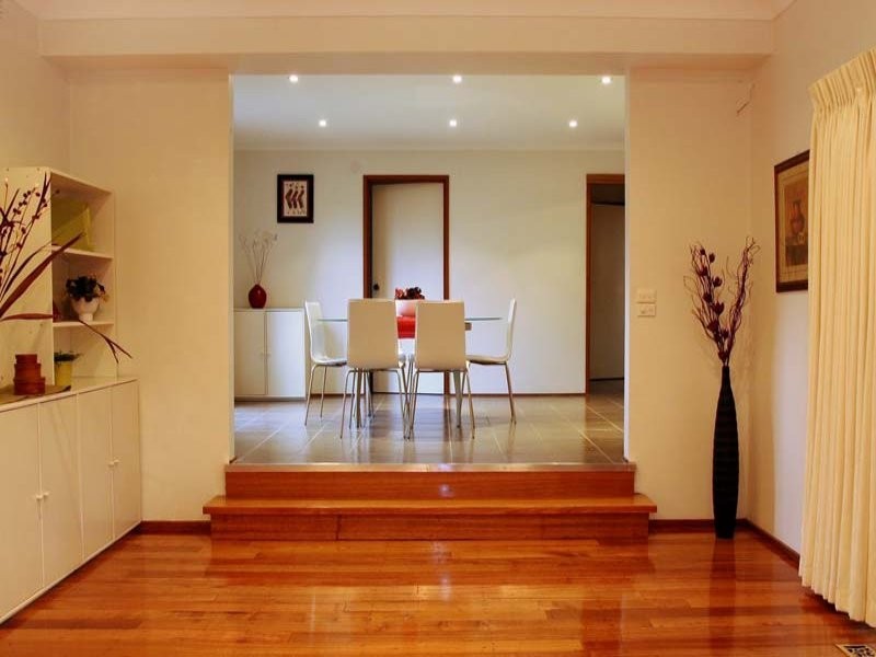 4 Pentland Court, Glen Waverley VIC 3150