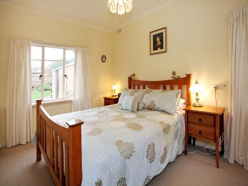 9 Matthew Street, Glen Waverley VIC 3150