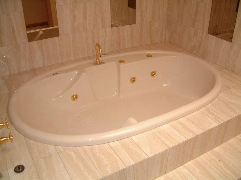 25 Rhodes Drive, Glen Waverley VIC 3150