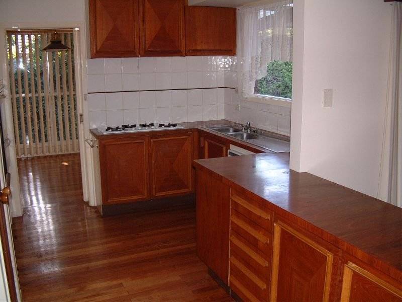 4 Mansfield Avenue, Mulgrave VIC 3170