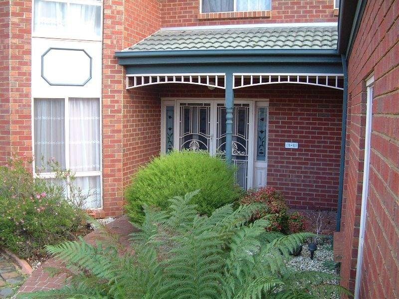 9 Sara Drive, Wheelers Hill VIC 3150