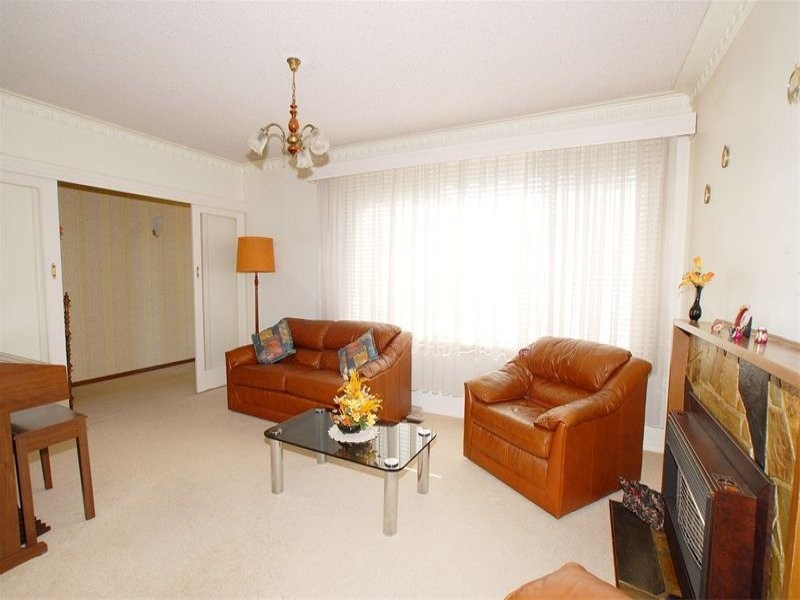 10 Railway Parade North, Glen Waverley VIC 3150