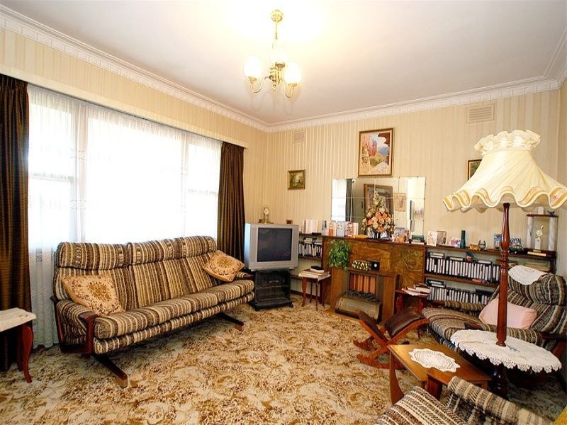 27 Martin Place, Glen Waverley VIC 3150