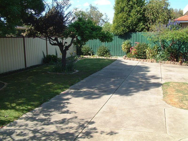 40 Darnley Grove, Wheelers Hill VIC 3150