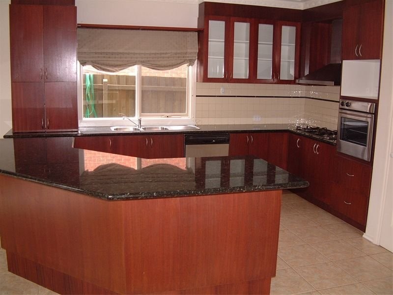 94 Herriotts Boulevard, Glen Waverley VIC 3150