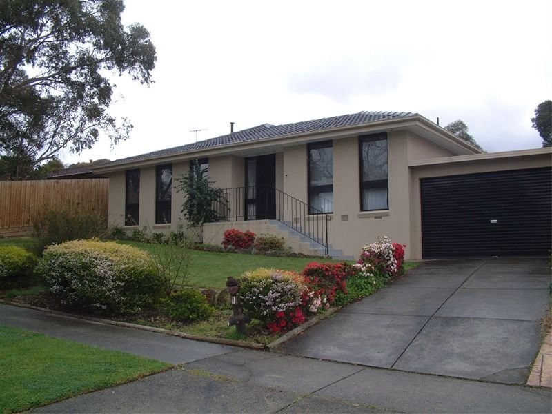 11 Marykirk Drive, Wheelers Hill VIC 3150