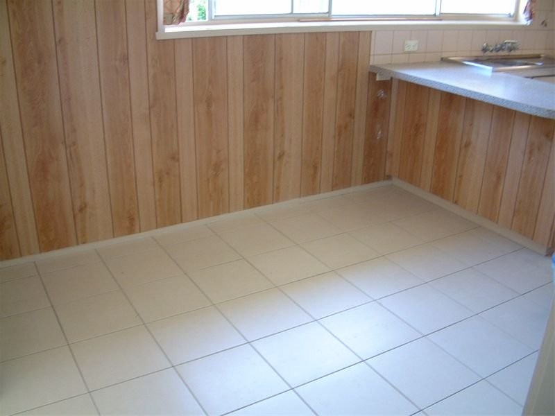 8 Coomleigh Avenue, Glen Waverley VIC 3150