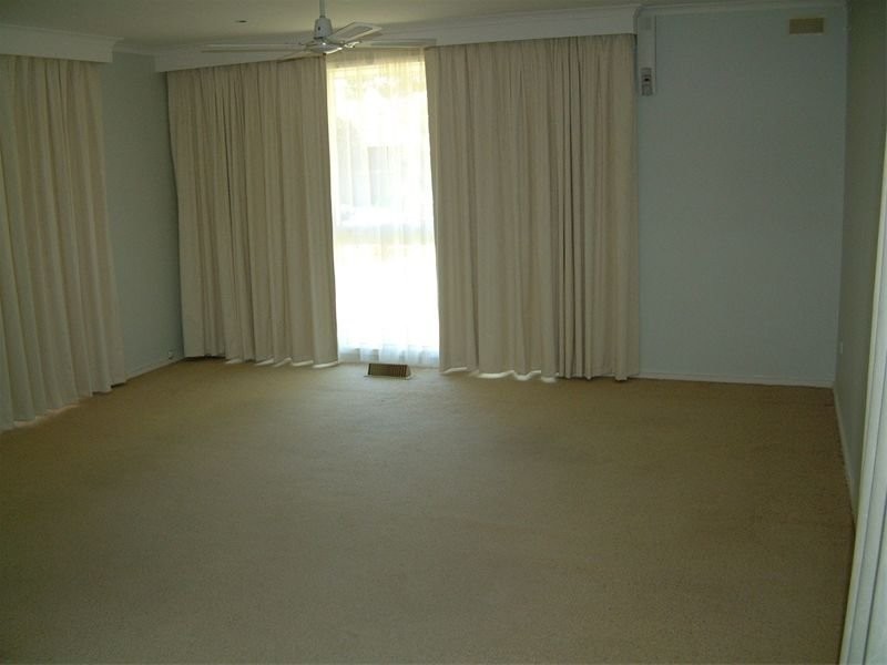 4 Kaldor Court, Glen Waverley VIC 3150