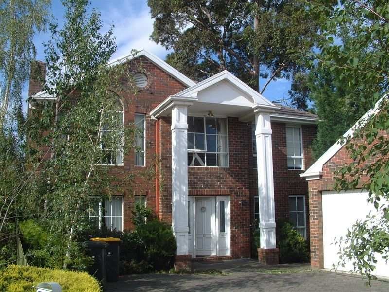 13 Silverwood Way, Glen Waverley VIC 3150