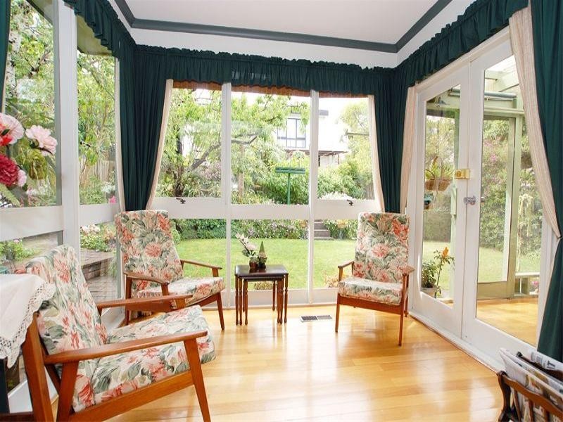 2 Jacaranda Road, Wheelers Hill VIC 3150