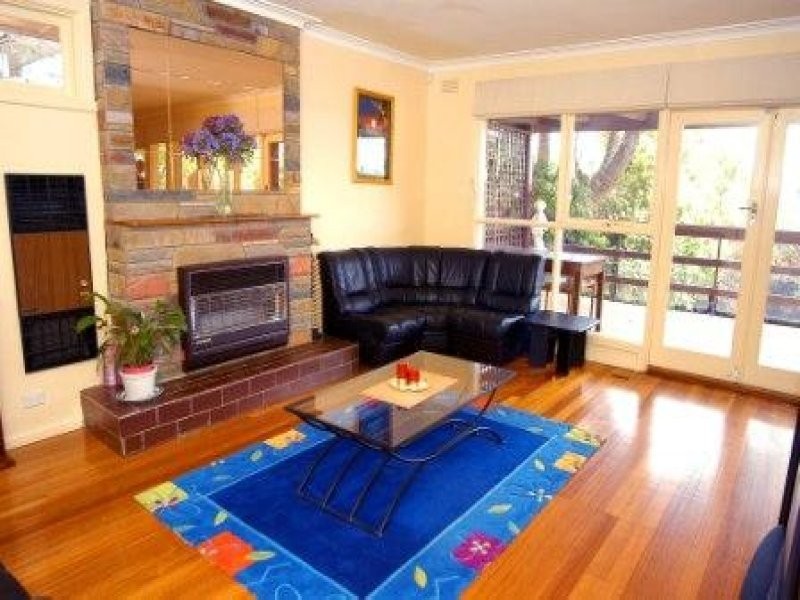 51 Leicester Avenue, Glen Waverley VIC 3150