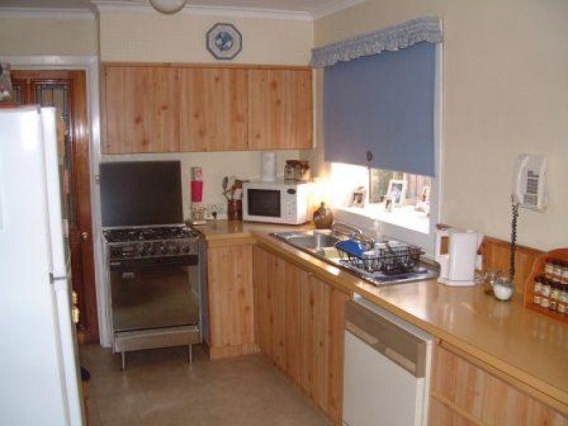 13 Knell Street, Mulgrave VIC 3170