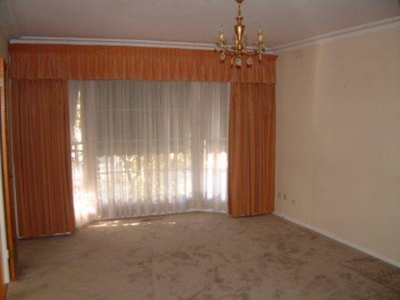 13 Knell Street, Mulgrave VIC 3170