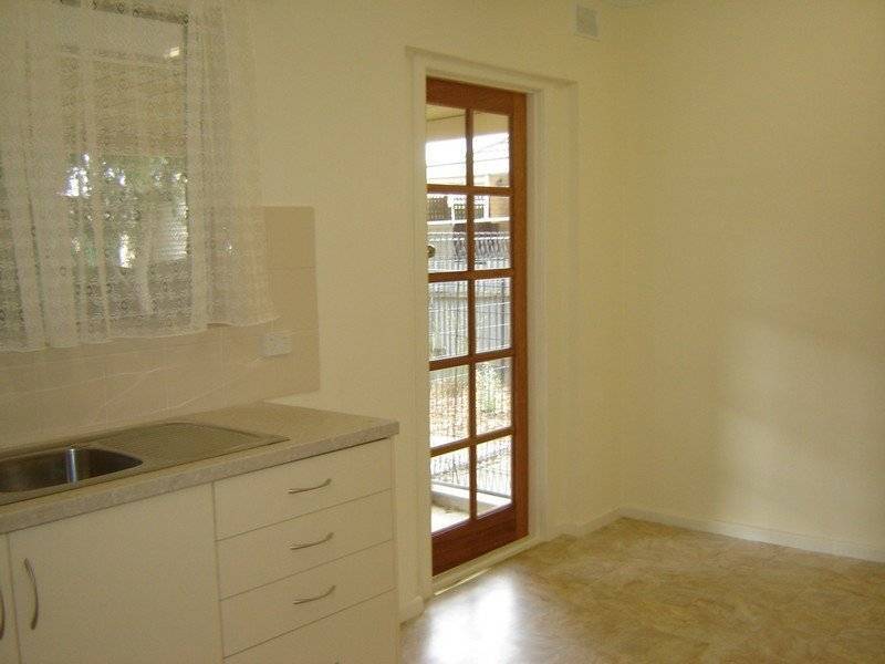 4 Pantowora Drive, Hope Valley SA 5090