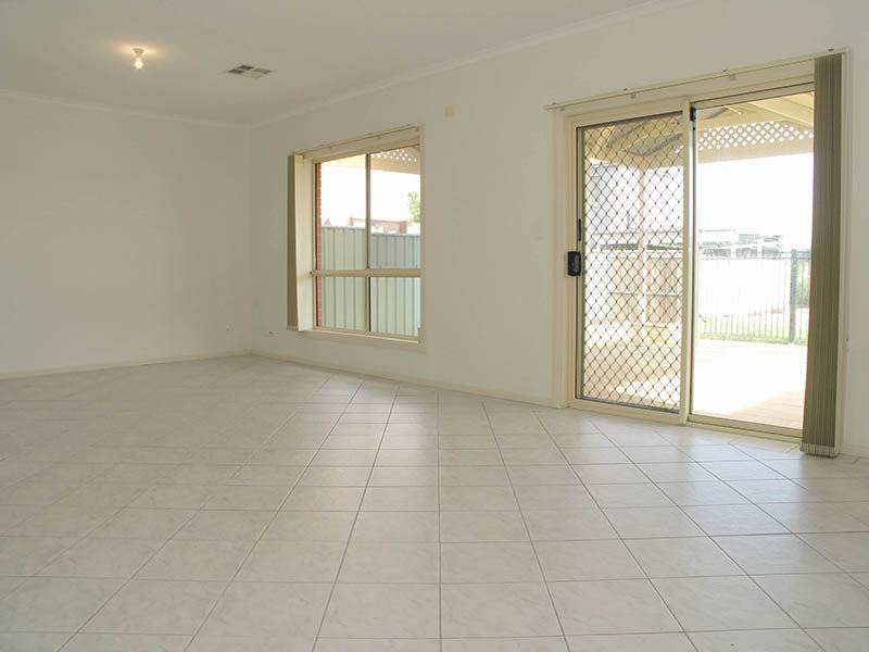 30 Rosella Street, Mawson Lakes SA 5095