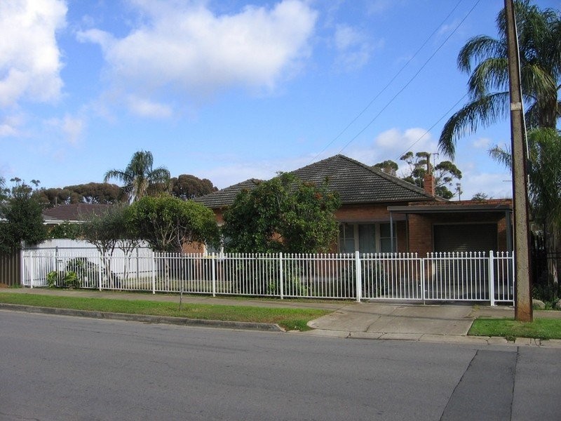 2 Forest Avenue, Rostrevor SA 5073