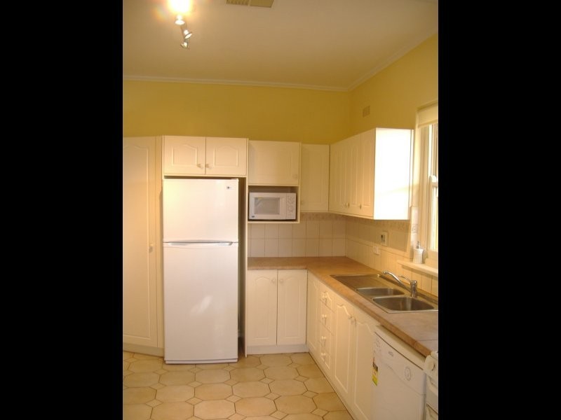 15 Tarnham Road, Seacombe Heights SA 5047