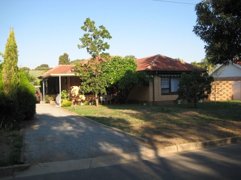7 Andrew Avenue, Campbelltown SA 5074