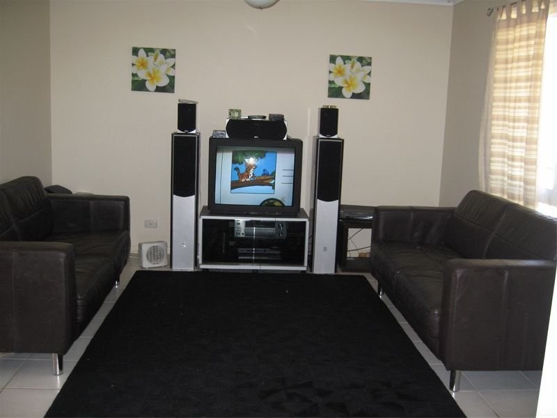 10 Harnell Court, Goodna QLD 4300