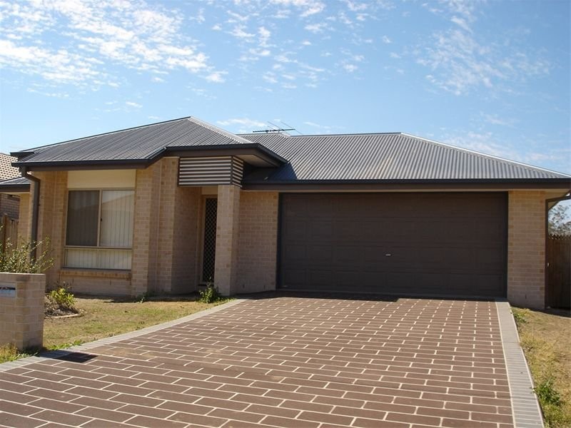 104 Collins Street, Collingwood Park QLD 4301