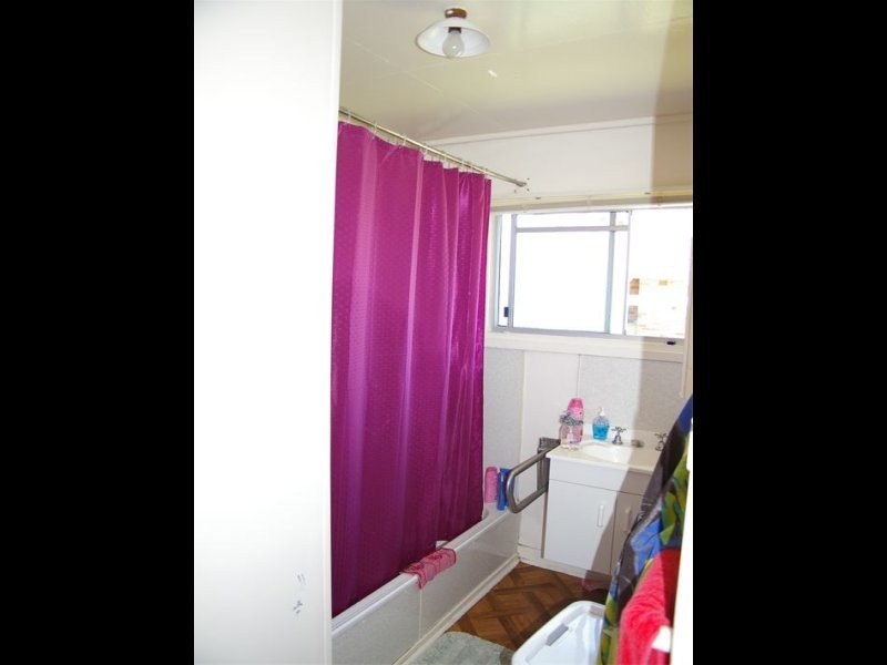 43 Price Street, Riverview QLD 4303