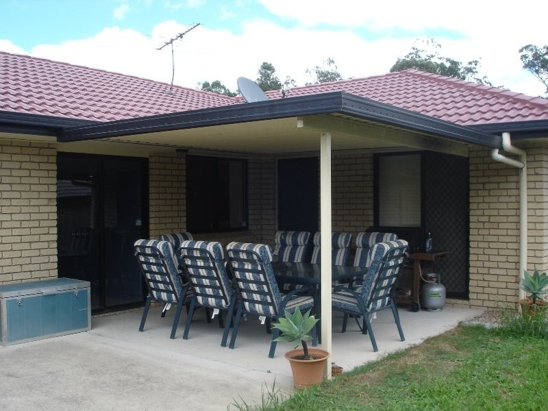 2 Buckland Court, Collingwood Park QLD 4301