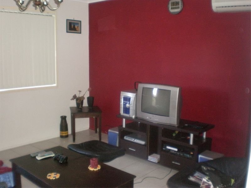 11 Vicki Street, Redbank Plains QLD 4301