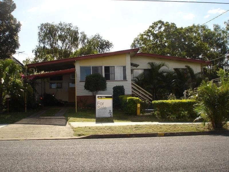 17 Duncan Street, Riverview QLD 4303