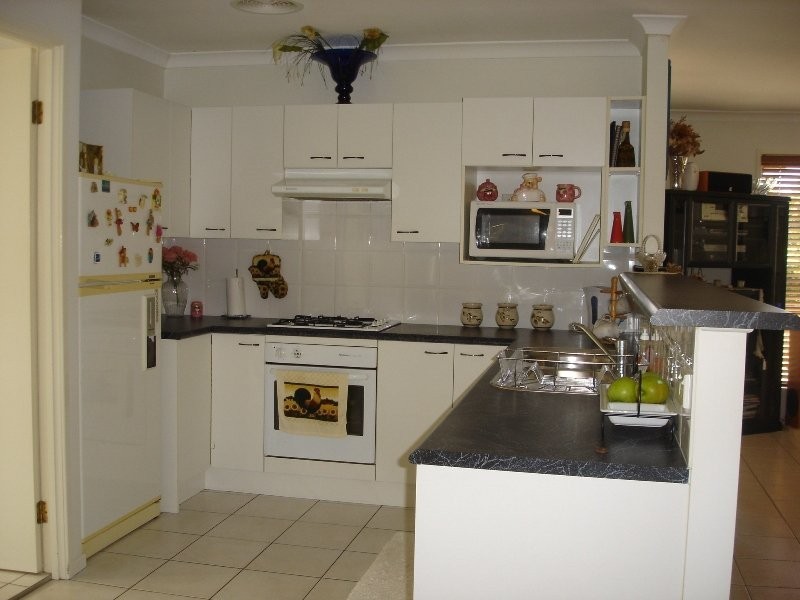 18 Bombala Court, Collingwood Park QLD 4301