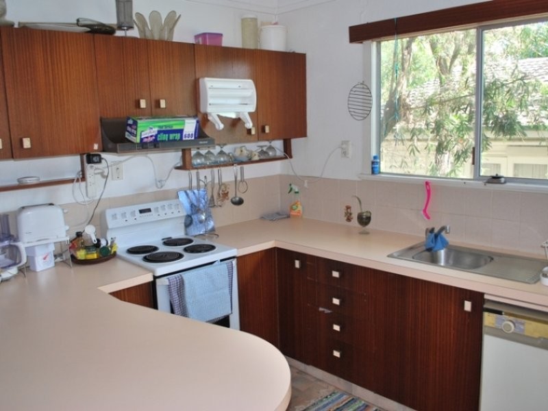 1 Francis Street, Redbank QLD 4301