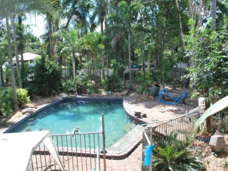 1 Francis Street, Redbank QLD 4301